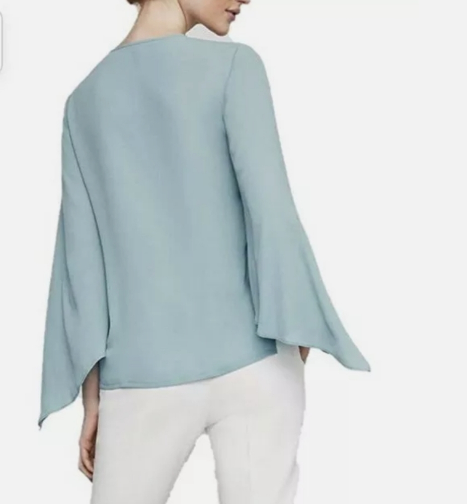 BCBG MaxAzria Nickclette wrap top blue breezes - Picture 4 of 11